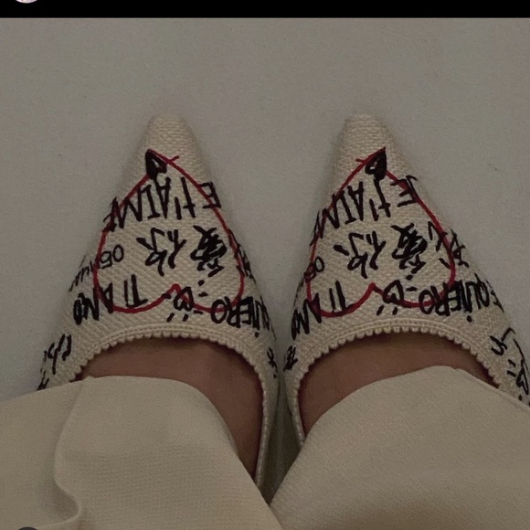 Dior Dioramour Graffiti Embroidery Slingback Pumps in white - Picture 9 of 9